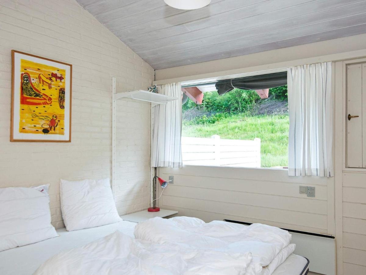 6 Person Holiday Home In Обенро Екстериор снимка